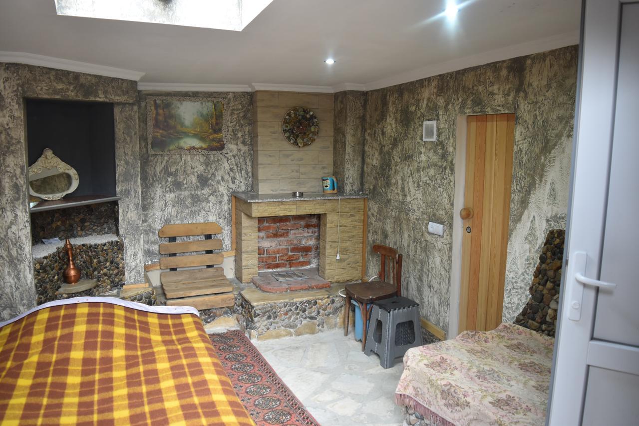 QUSHA Guest House Kazbegi Extérieur photo